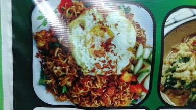 WARUNG IJO NASI GORENG MBAK UMI