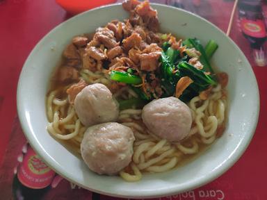 MIE AYAM & BAKSO PAK ARI