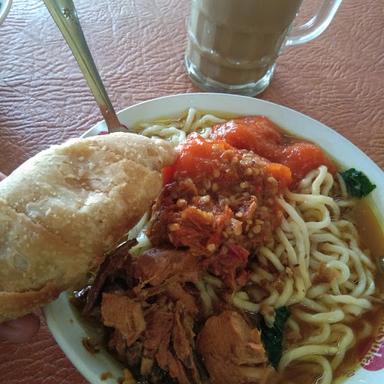 MIE AYAM BAKSO PAK YO