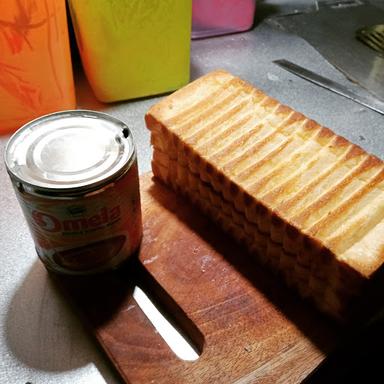 ROTI BAKAR OM GENK