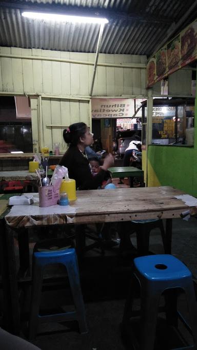 WARUNG NILAM SARI