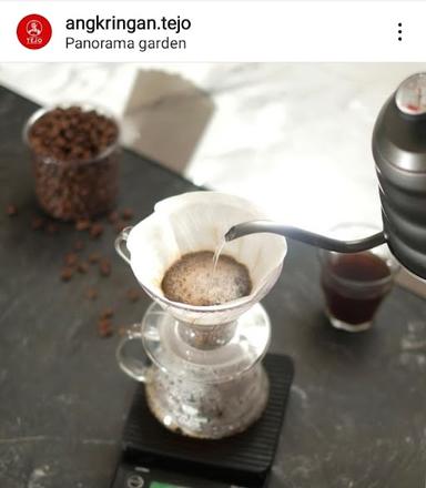 ANGKRINGAN & TEJO KOPI