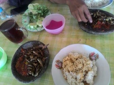 WARUNG  POJOK  SPESIAL SAMBAL