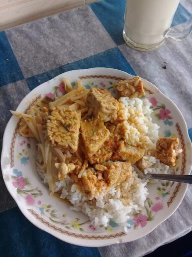 WARUNG RUJAK CINGUR DAN WARUNG NASI