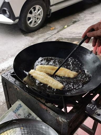 CAKWE LOMBOK