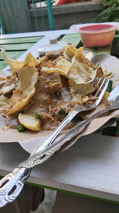 RAJA GADO-GADO