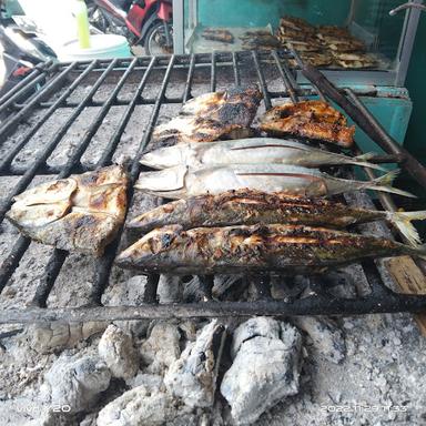 WARUNG IKAN BAKAR POLRESTABES