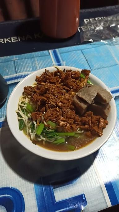 MIE AYAM BAKSO DAN CEKER PRAYOGA