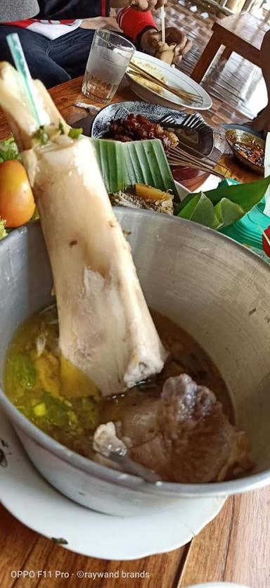 WARUNG SOP NILA CIPULUS