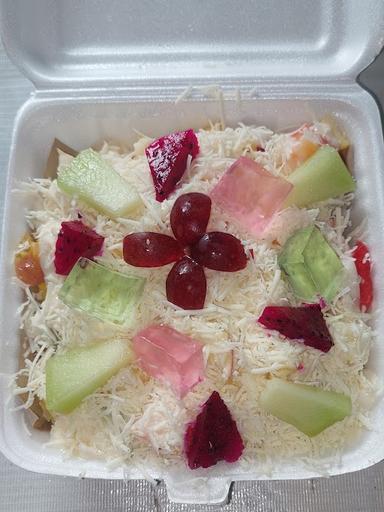 SALAD BUAH VITA