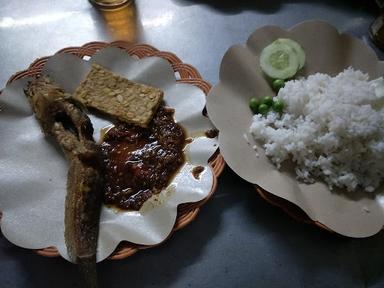 PECEL LELE SAMBEL MERCON