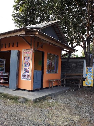 WARUNG MAKAN RR KEMBAR