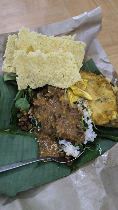 SEGO PECEL ASLI MADIUN BU BEJO