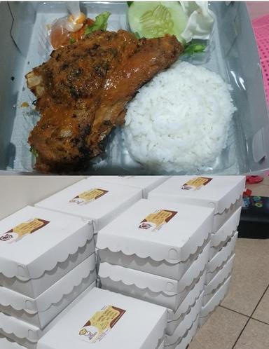 NASI PECEL DAN NASI RAWON KEDAI KQ5