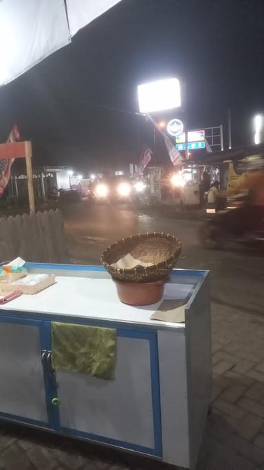 RONGGOLAWE PANGSIT MIE AYAM JAKARTA