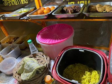 NASI KUNING BANJIR ODEON SUKABUMI (PELOPOR)