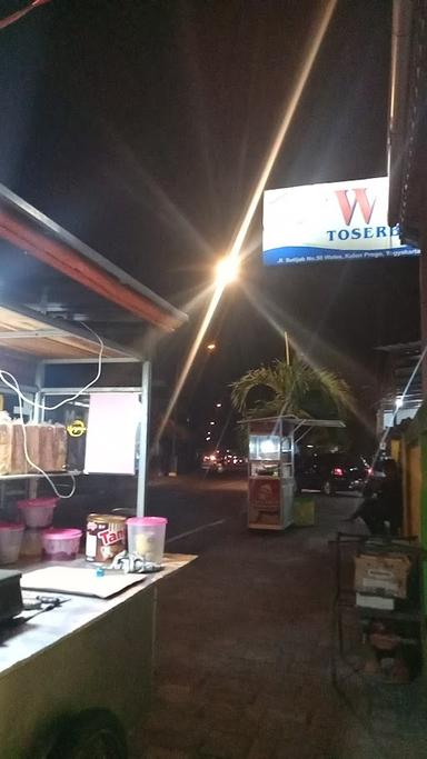 ROTI BAKAR DUA PUTRI END MARTABAK MANIS