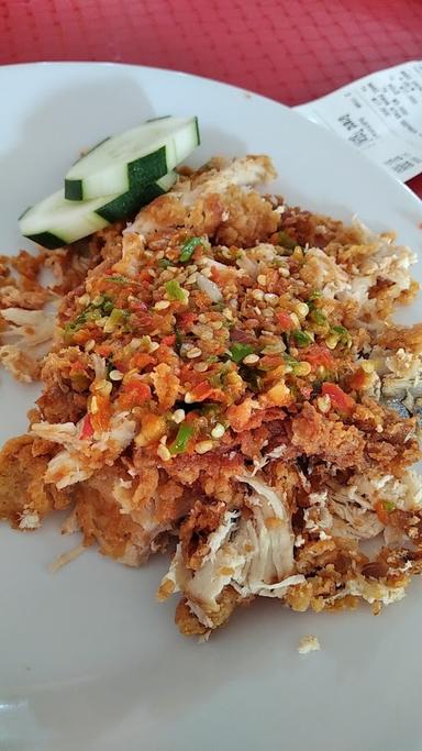 AYAM GEPREK HARA CHICKEN