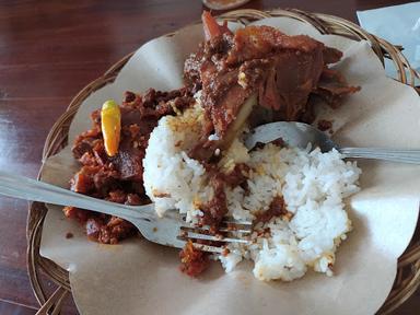 GUDEG YU DJUM