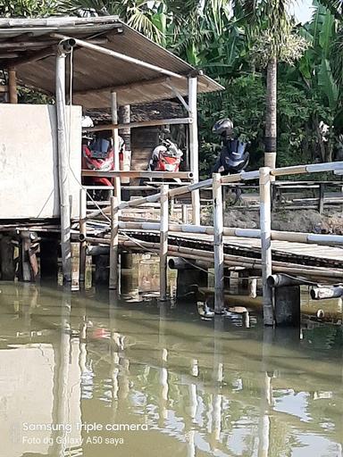 RUMAH MAKAN PEMANCINGAN