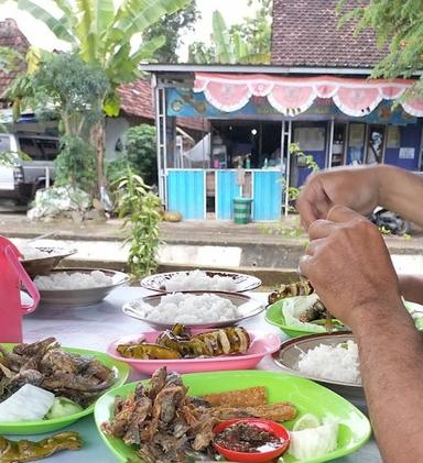 WARUNG MAKAN IWAK KALI