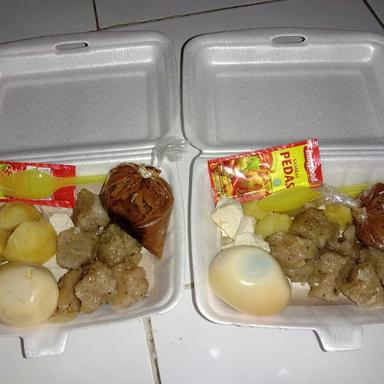 MIE AYAM SIOMAY PAK MANGUN