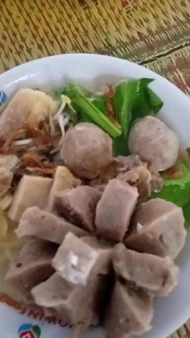 MIE AYAM & BAKSO LARASATI