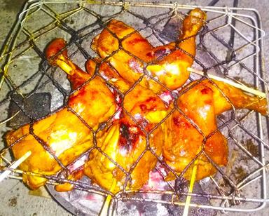 WARUNG AYAM BAKAR