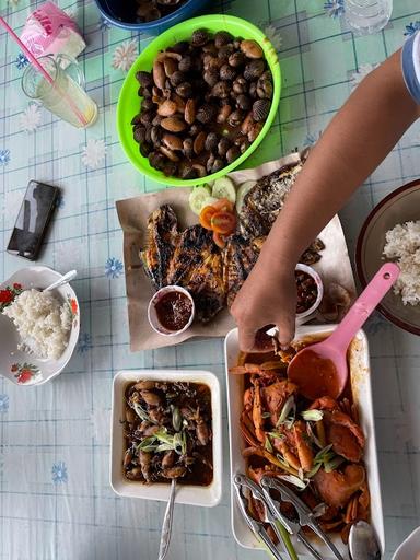 RUMAH MAKAN SEAFOOD KUSUMO ARUM