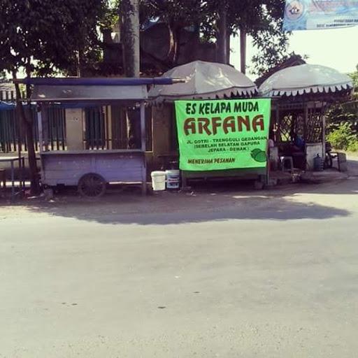 KAFE ES DEGAN ARFANA WELAHAN