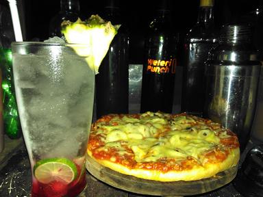 WELERI PUNCH PIZZA