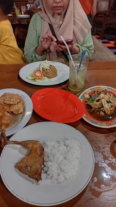 RUMAH MAKAN & PANCINGAN KAMPOENG RASA