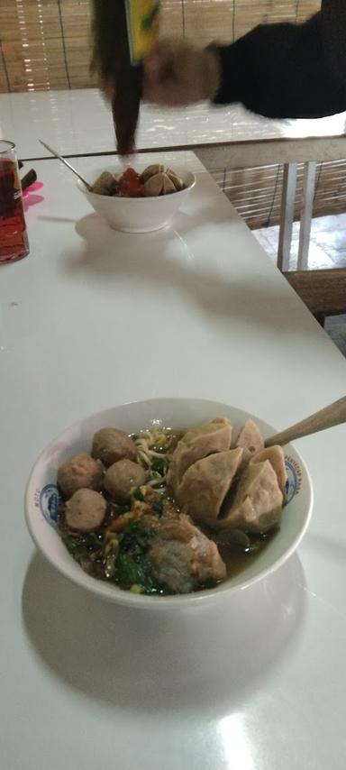 BAKSO GENDUT KENAYON