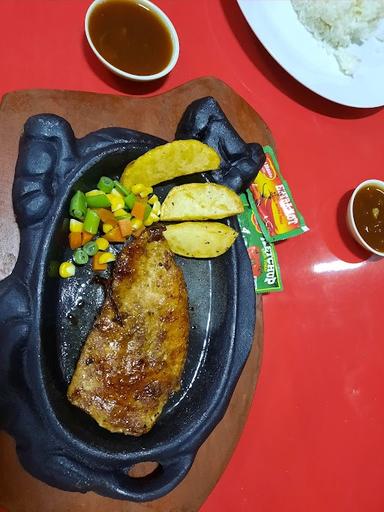 STEAKY STEAK TRUSMI CIREBON