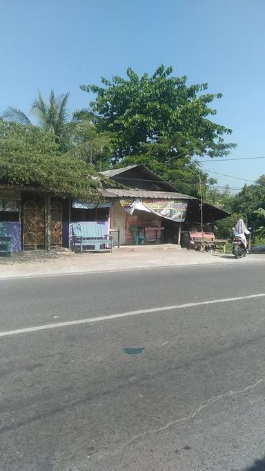 IKAN BAKAR IBU MUMUN