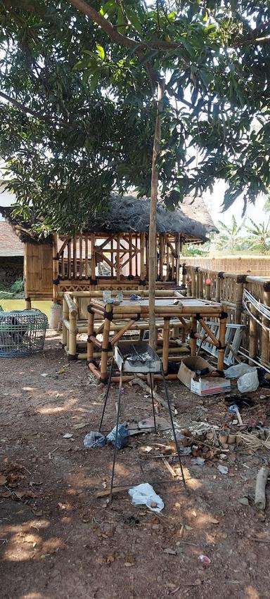 KOLAM PEMANCINGAN KEDAI ASMARA