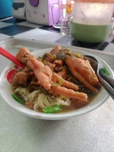 BAKSO DAN MIE AYAM PAK SULAS