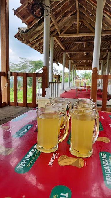 RUMAH MAKAN ALAM INDAH