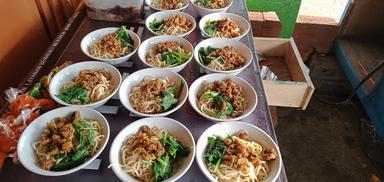 WR. MIE AYAM BAKSO