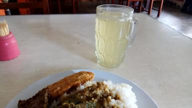 RUMAH MAKAN PADANG KURNIA