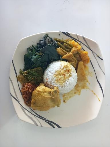 RUMAH MAKAN PADANG UNI NOVA