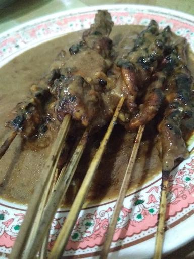 SATE AYAM & SOTO SULUNG ASLI MADURA CAK MUSIRI