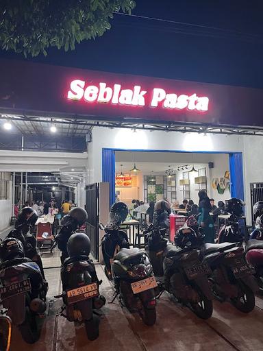 SEBLAK PASTA PATANGPULUHAN