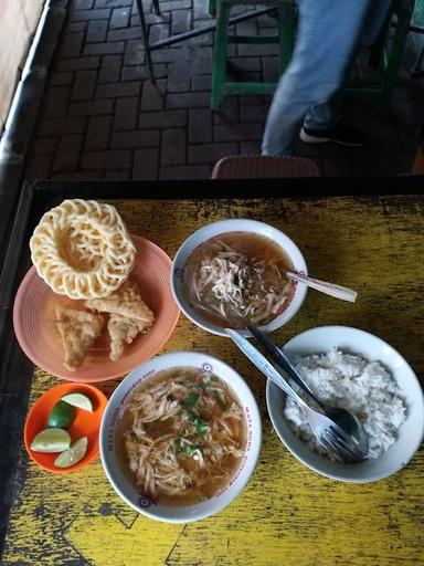 SOTO AYAM BU HANA