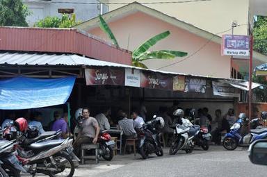 WARUNG KOPI MBAH MAMAN