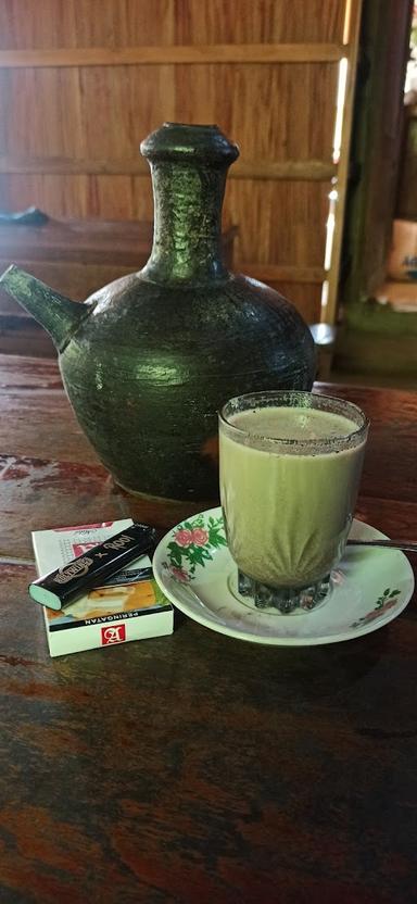 WARUNG KOPI MBAH MUKINI