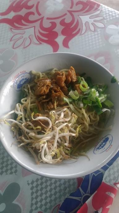 MIE AYAM PAK YATIN