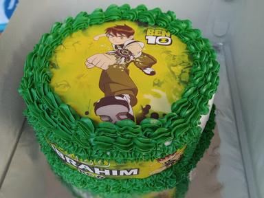 ATTAIMI CAKE