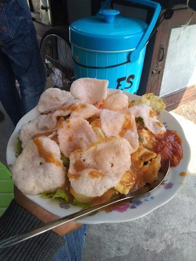 GADO GADO PAK AZAM WIYUNG