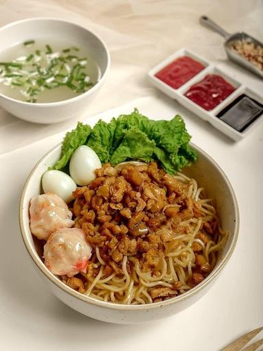 MIE AYAM CAK SUMARSONO